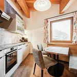 Moderne Stanton * Sankt Anton am Arlberg